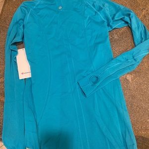 Lululemon NWT long sleeve